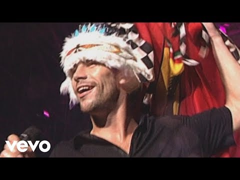 Jamiroquai - Bad Girls / Singin' in the Rain (Live in Verona) - UCDgUVl7BW7bk6FEuiw_q2rA