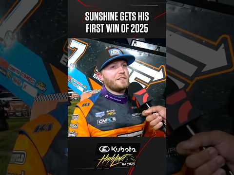🏁 Sunshine gets his first #highlimitracing checkered flag of 2025 in the Diamond Classic Finale. 🏆 - dirt track racing video image