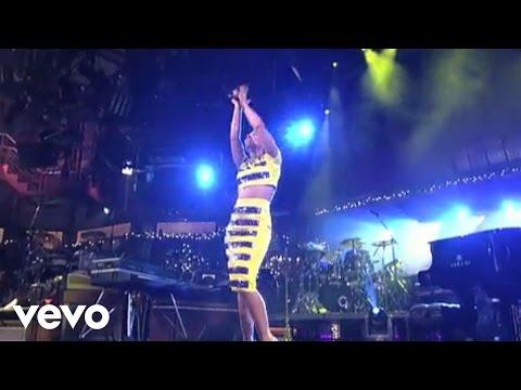 Alicia Keys - No One (Live on Letterman) - UCETZ7r1_8C1DNFDO-7UXwqw