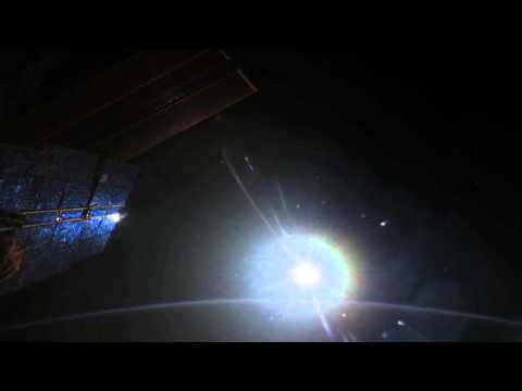 Rare 'Sun That Didn't Set' Seen From Space Station | Time-Lapse Video - UCVTomc35agH1SM6kCKzwW_g