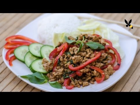 Thai Basil Chicken Recipe - HoneysuckleCatering - UCwsa-MpLNx4pnsM1PiQwhyQ