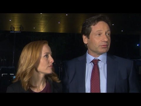 David Duchovny Says Gillian Anderson Has the Tougher Job on 'The X-Files' Reboot - UCdtXPiqI2cLorKaPrfpKc4g