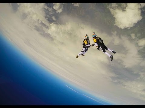 High altitude acrobatic skydiving FULL RUN - Red Bull Skycombo - UCblfuW_4rakIf2h6aqANefA