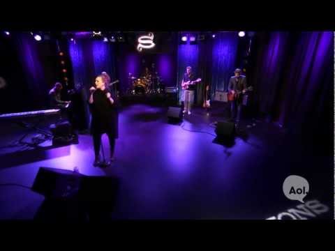 Adele, 'Don't You Remember' (AOL Sessions)