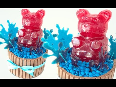 Giant Gummy Bear kitkat and m&m cake HOW TO COOK THAT Ann Reardon - UCsP7Bpw36J666Fct5M8u-ZA