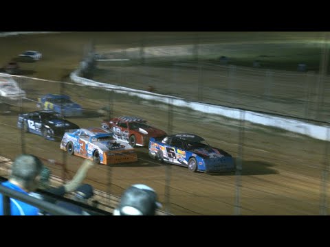 Waycross Motor Speedway- Enduro Feature - dirt track racing video image