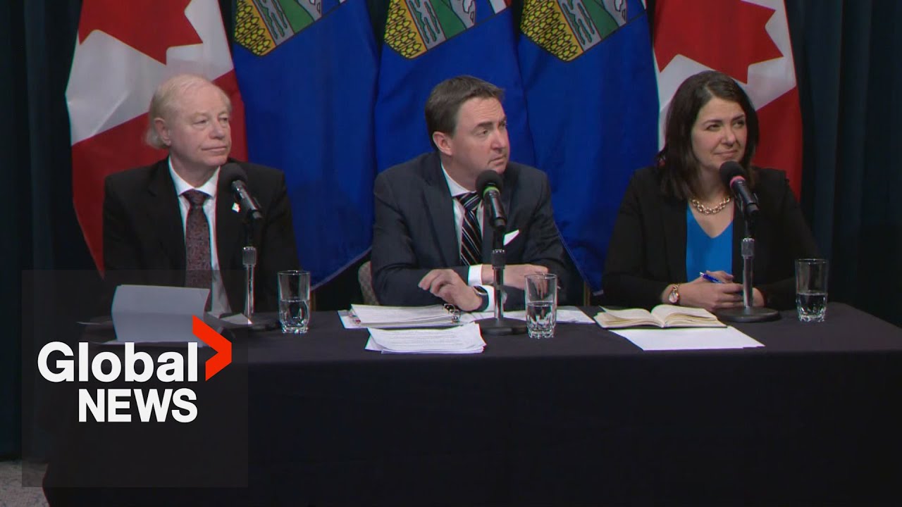 Alberta Premier Danielle Smith dismisses health services board, names official administrator |FULL