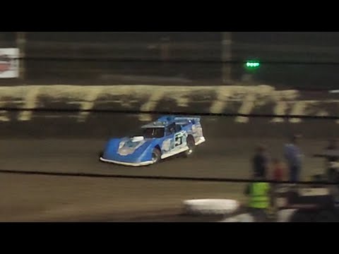 Steve Sheppard Putting On A Show @ Fairbury Speedway.   What A Finish.   9/13/22 - dirt track racing video image