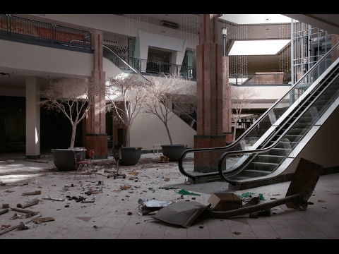 The reasons why malls across the US are closing down more than ever - UCcyq283he07B7_KUX07mmtA