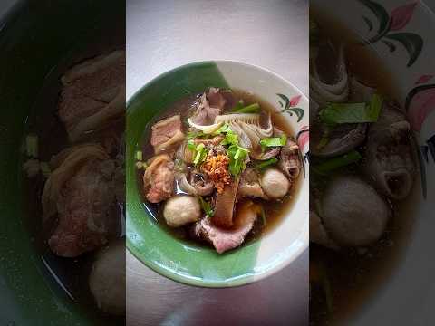 เจ๊จู ก๋วยเตี๋ยวเนื้อตุ๋น(นวลจันทร์) #food #eat #noodle #beef #review