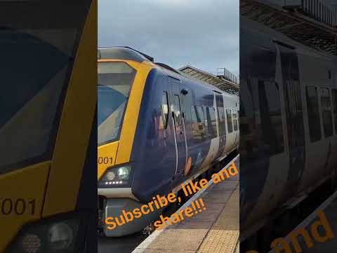 Mega Northern Class 195 horn departing Chester