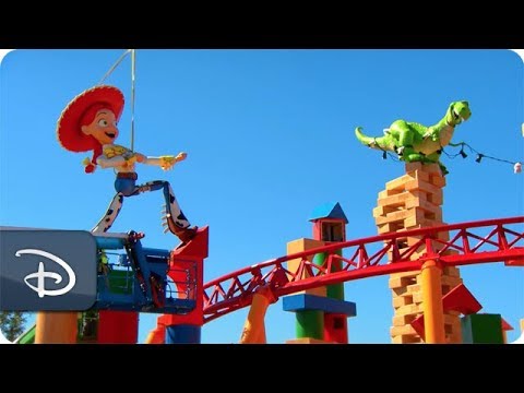 Jessie & Rex Arrive in Toy Story Land at Disney’s Hollywood Studios - UC1xwwLwm6WSMbUn_Tp597hQ