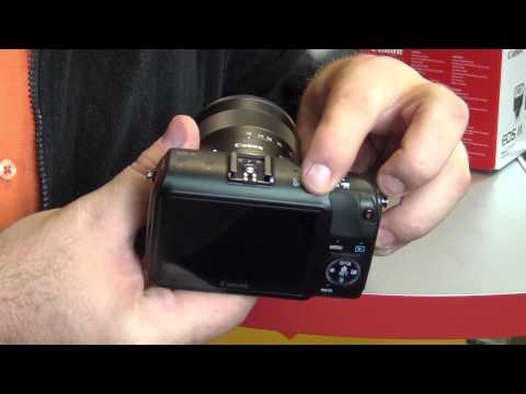 Videorecenze Canon EOS M + 22 mm f/2,0 STM + adaptér EF-EOS M + blesk 90EX černý
