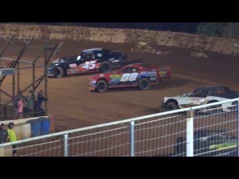 Stock V8 at Winder Barrow Speedway 7/19/2025 - dirt track racing video image