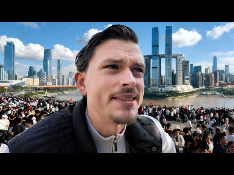 Visiting The World's Largest City! (China - Chongqing)
