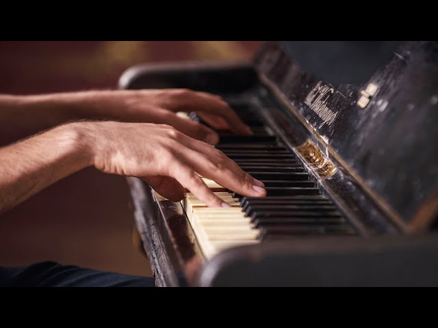 How to Download Free Piano Instrumental Music
