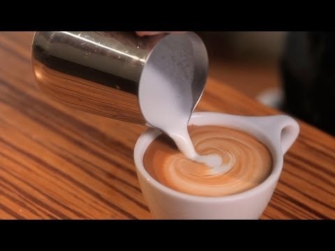 How to Free Pour | Latte Art - UCSpVHeDGr9UbREhRca0qwsA