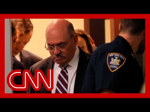 Ex-Trump Org. CFO in talks to plead guilty to perjury charge
