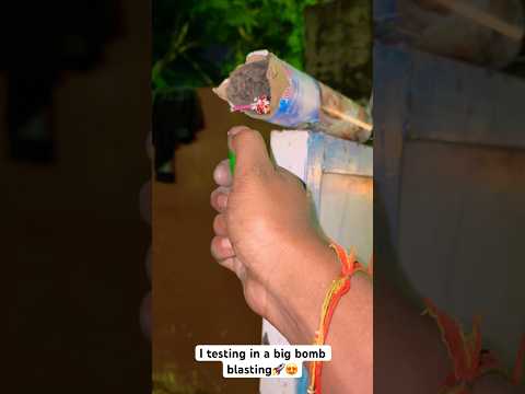 This is a big bomb blasting 💣🤯 !! #bombtrack #diwali2025 #diwalicelebration #viral