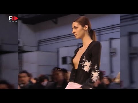 Vintage in Pills PACO RABANNE Spring 2006 - Fashion Channel
