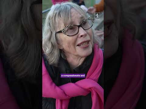 Assisted dying bill: reactions outside parliament