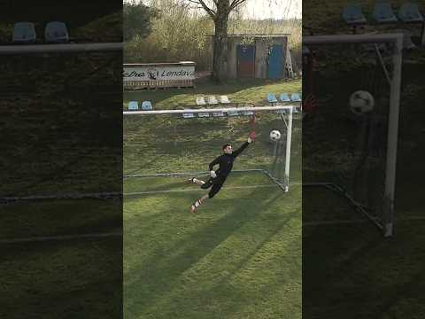 which save is better?🧤💥 #shorts