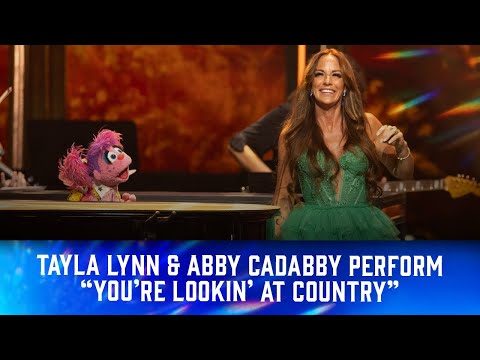 Tayla Lynn & Abby Cadabby "You're Lookin' At Country" | Live at the Grand Ole Opry