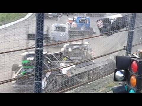 Stratford Speedway - North Island Stockcars 2023 Qualifying Highlights - 13/1/22 - dirt track racing video image