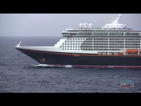 Horn battle with the Disney Fantasy and Disney Dream cruise ships - UCYdNtGaJkrtn04tmsmRrWlw