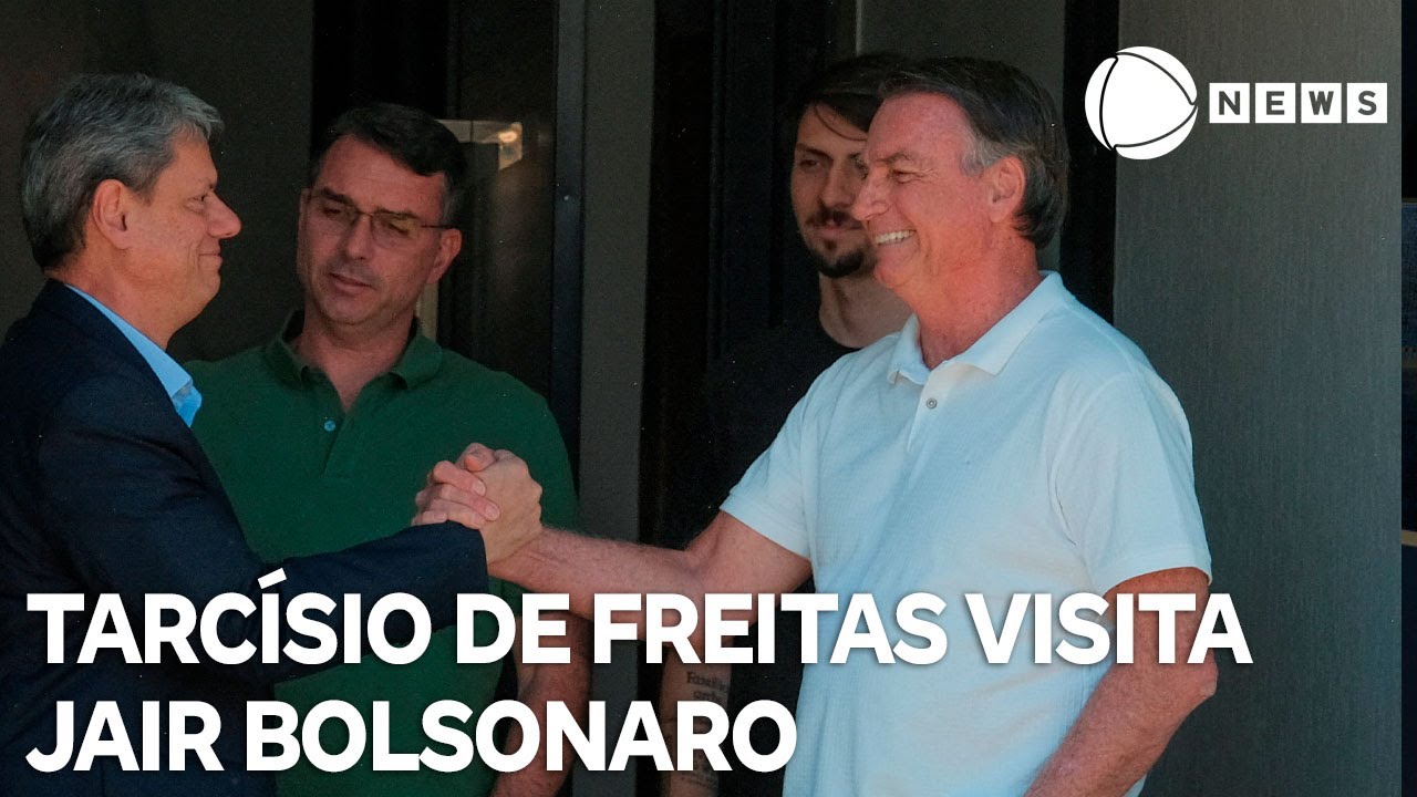 Tarcísio de Freitas visita Bolsonaro em prisão domiciliar