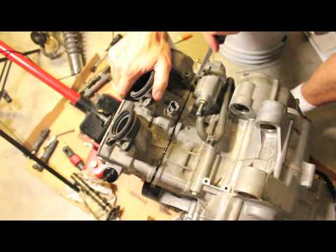 Part 9 - Suzuki Burgman 650 Removal of engine parts - UCTs-d2DgyuJVRICivxe2Ktg