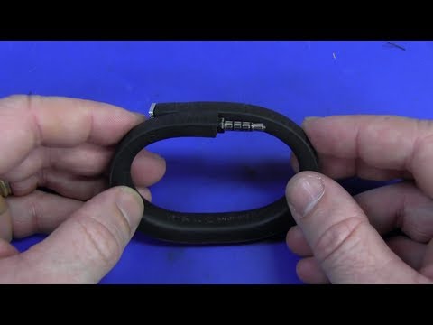 EEVblog #412 - Jawbone UP Pedometer Teardown - UC2DjFE7Xf11URZqWBigcVOQ