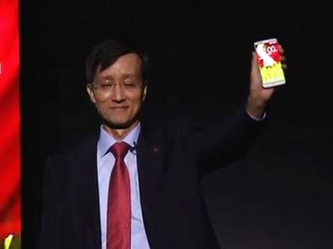 CNET News - LG unveils the G2 - UCOmcA3f_RrH6b9NmcNa4tdg