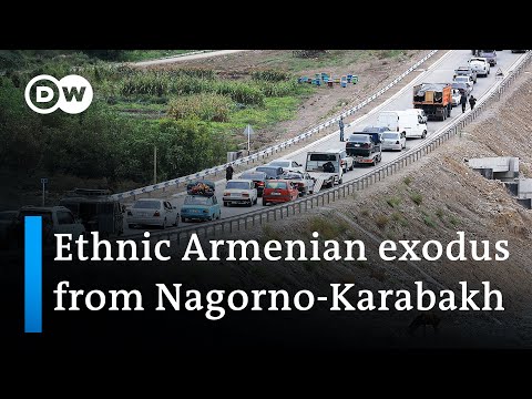 Nagorno-Karabakh: Tens of thousands flee to Armenia | DW News
