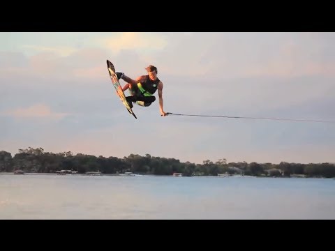 Massi Piffaretti Wakeboarding 2013 - UCJluNGyCBWNF2Fqb24oM0IQ