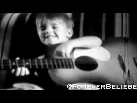 Justin Bieber- Born To Be Somebody ♥