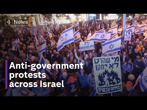 Israel anti-government protests call for a hostage release deal