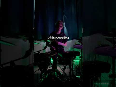 AMIKOR A DOB VEZÉRLI A FÉNYEKET