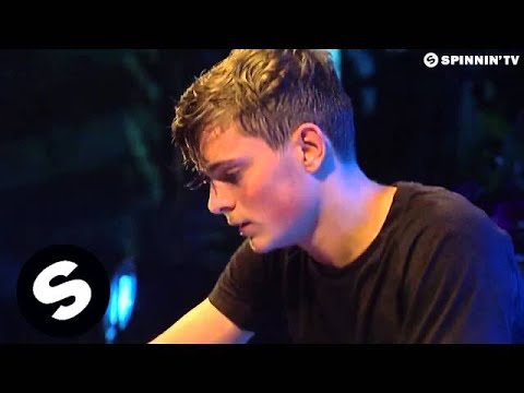 Ummet Ozcan - SuperWave (Played by Martin Garrix @ TomorrowWorld 2014) - UCpDJl2EmP7Oh90Vylx0dZtA