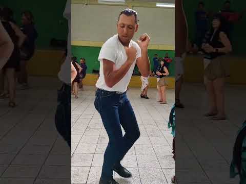#bailando #ElSalvador #dance #viralreelsfb #SoySalsero #fblifestyle #quinceañera #cumbia #humor