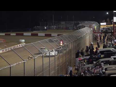 11/27/21 Jr Crown Vic Feature Sat - Turkey 100 - Swainsboro Raceway - dirt track racing video image