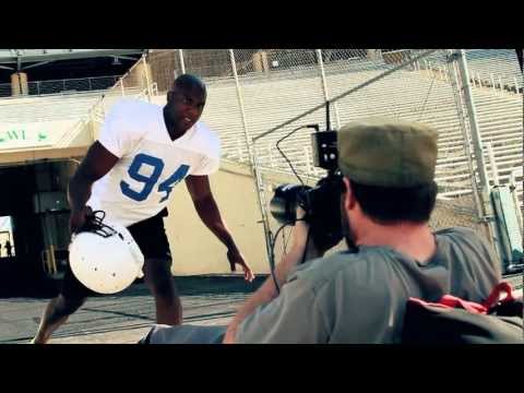 DeMarcus Ware: Behind the Scenes of The Red Bulletin cover shoot - UCblfuW_4rakIf2h6aqANefA