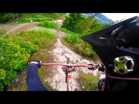 GoPro HD:  Mt Biking Canadian Open Course Preview - Crankworx 2011 - UCqhnX4jA0A5paNd1v-zEysw