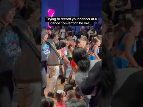 Sometimes <strong>I</strong> <strong>see</strong> her and sometimes <strong>I</strong> don’t😅😅 #dancemom #momlife #dancer #dancers #daughter