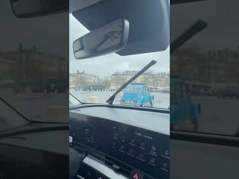 Conduire sur l’Arc de Triomphe à Paris
