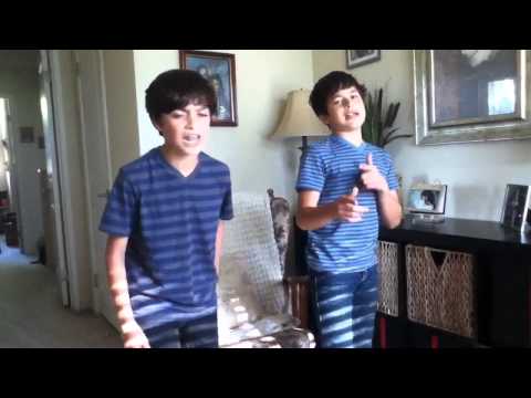 Isaac & Ian (RoneyBoys) sing U Smile Justin Bieber