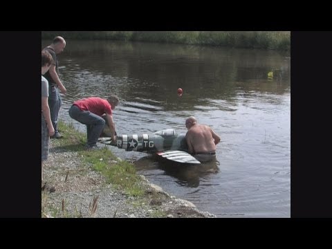 Crashes in to lake, A funny way to teach P 47 Fighters to swim - UCLLKGiw9zclsM7QMg6F_00g