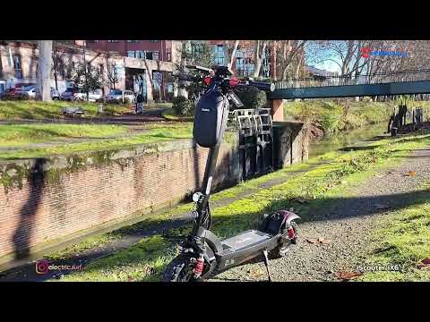 iScooter iX6 | Exploring Urban Wonders | A Captivating Journey