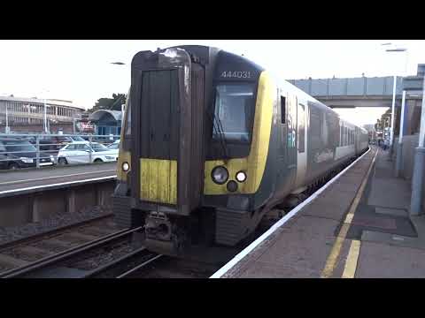 444031 departing Poole for Weymouth (12/11/22)