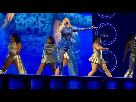 Meghan Trainor - Criminals - Live from The Timeless Tour at Madison Square Garden